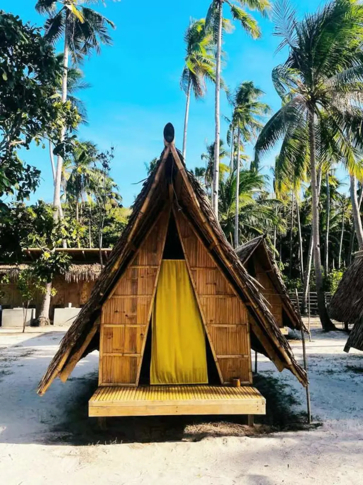 Traditional expedition boat between El Nido and Coron