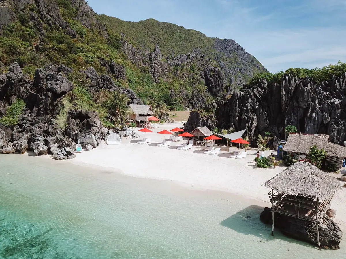 Beach camp during a Seacation catamaran adventure