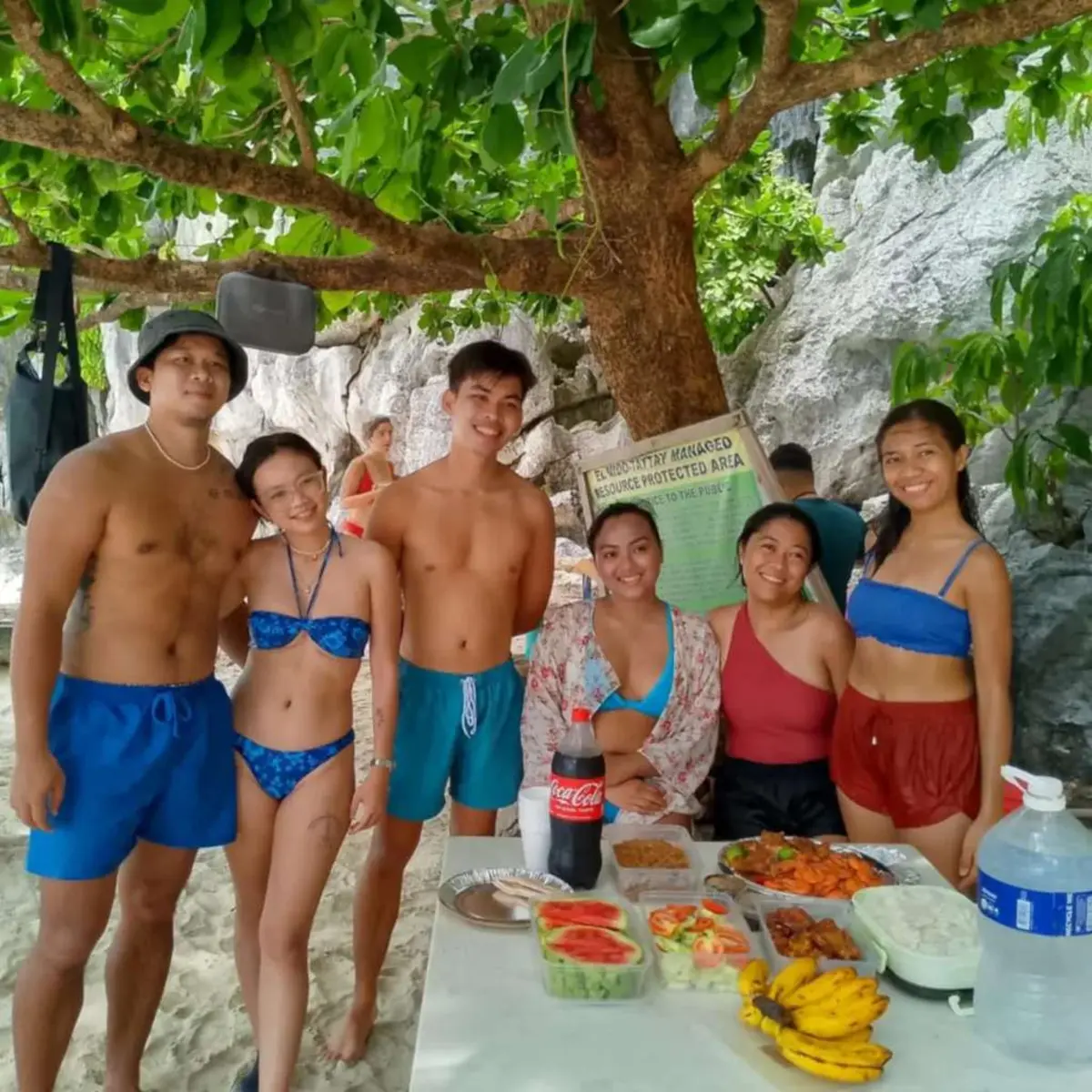 private Tour Lunch at the island
